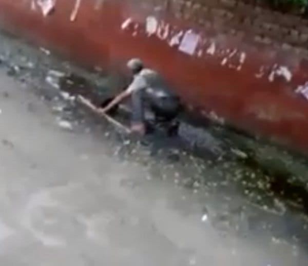 drunken ASI of haryana police fell down in mud on road, viral photos