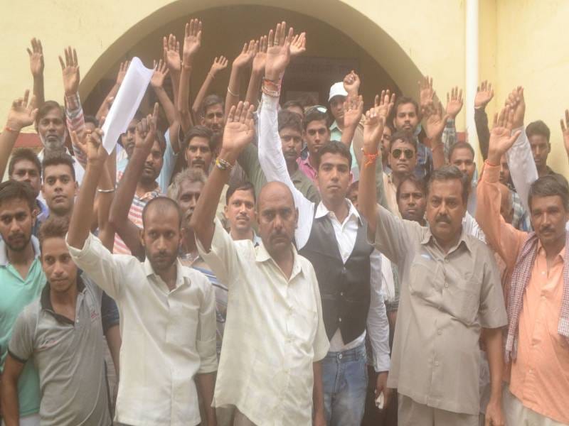 haeeve kee badahaalee par baajaar band