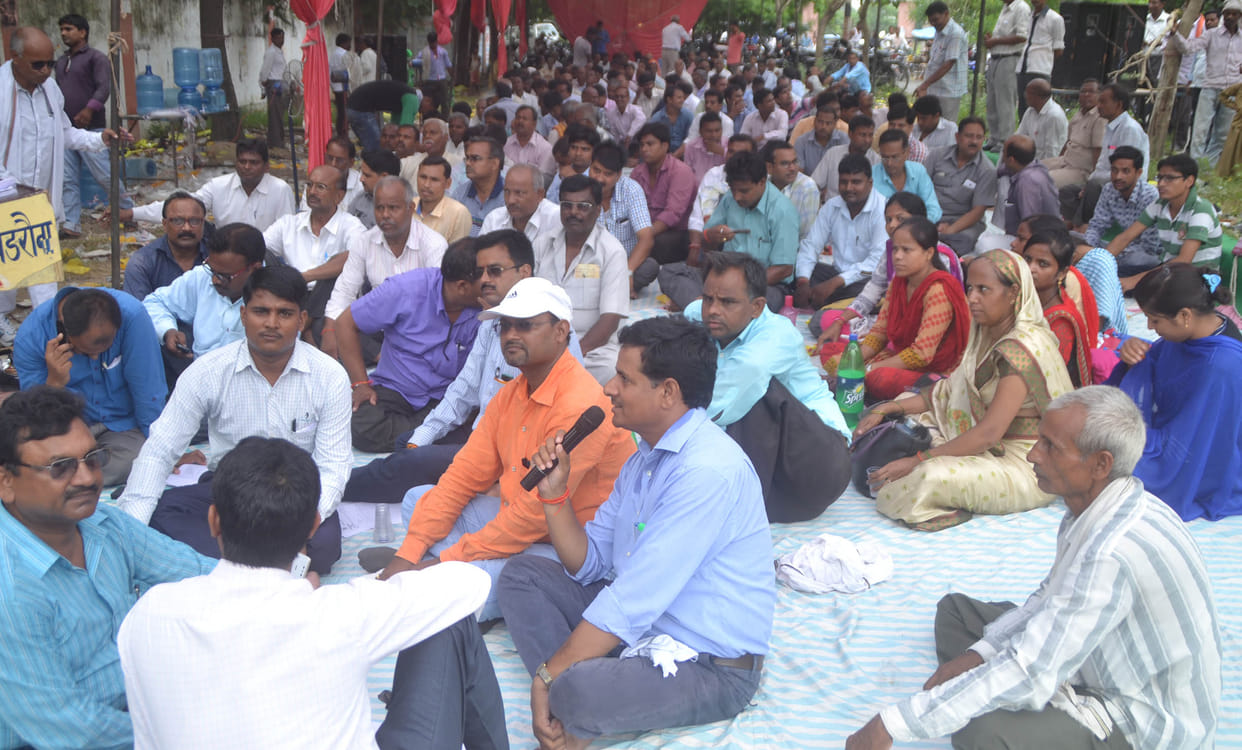 after protest lekhpal went lucknow
