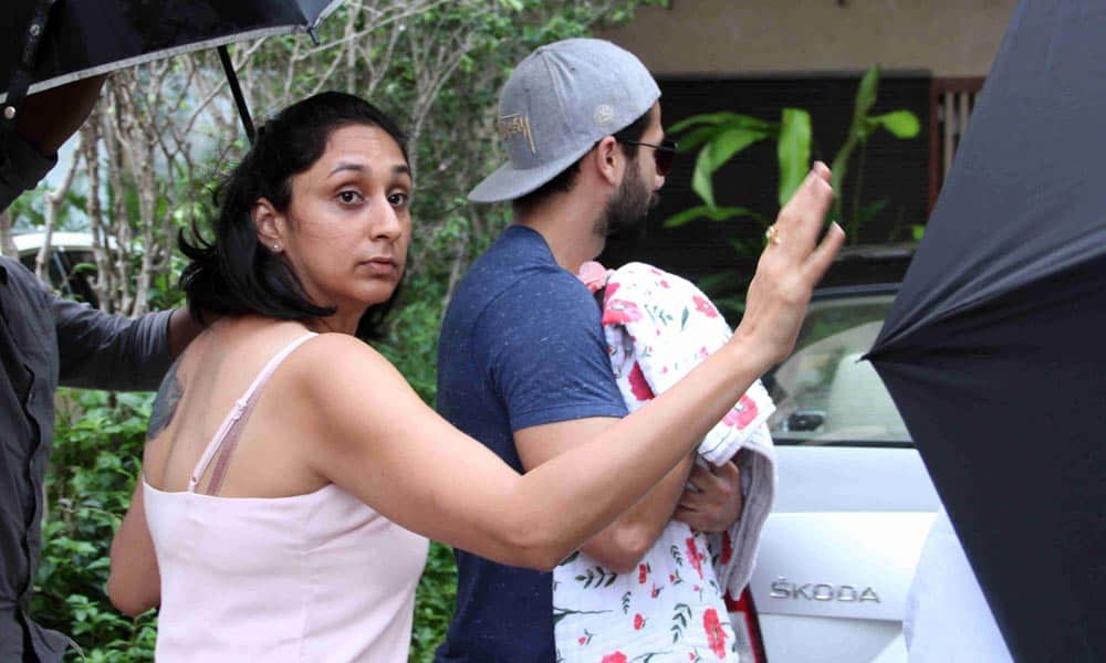 Shahid kapoor's new born daughter pictures