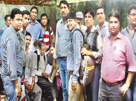450 sanitation workers for the interview