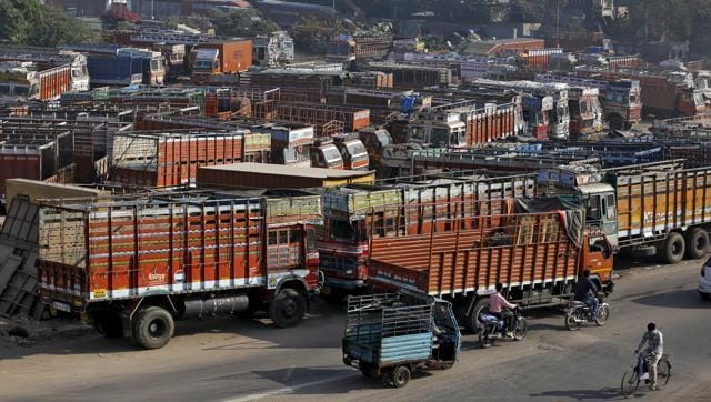 UT police order, ban on 15-year-old commercial vehicles