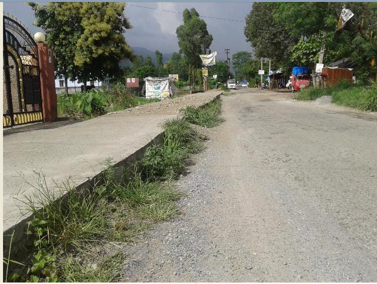 Canal road, covering unclaimed