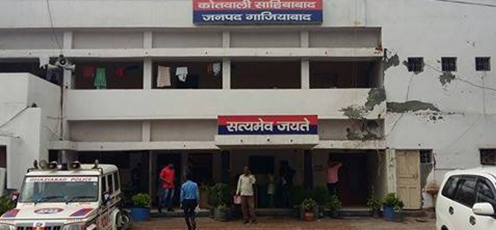 The outbreak of fever at the police, 27 policemen of the police station admit to hospital