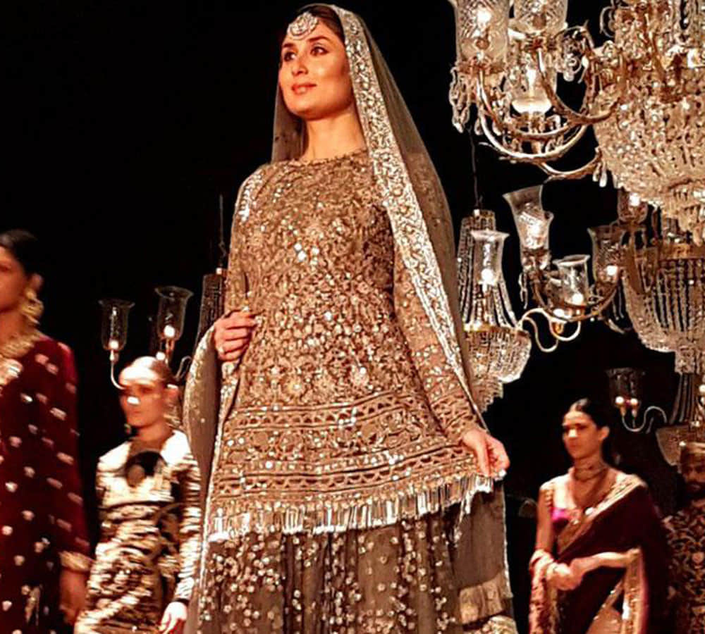 karishma kapoor gives advice to kareena kapoor khan