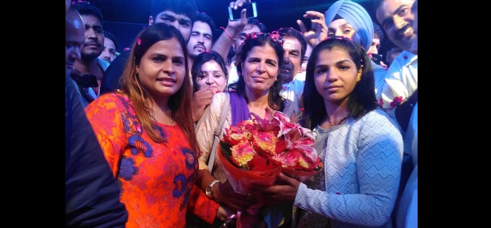 nsui starts its campaign for dusu election, organise cultural fest in du sakshi malik also came