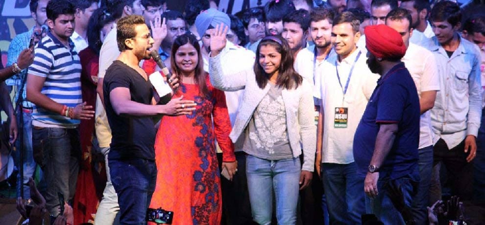 nsui starts its campaign for dusu election, organise cultural fest in du sakshi malik also came