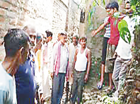  khajaana mila nahin, shivaling khod le gae chor No treasure, Shiva took dug thief
