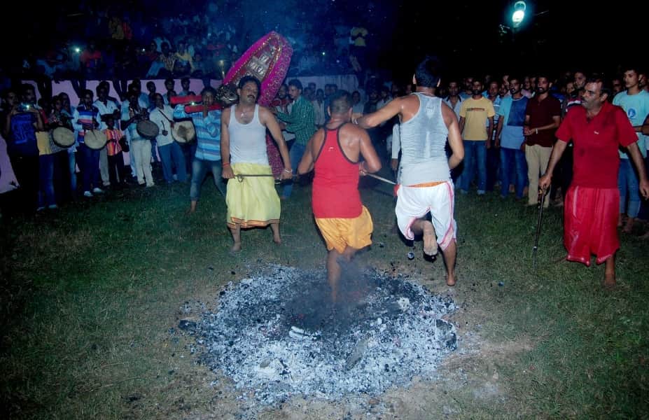 PiliGrim Dance on Fire At Mandi, himachal.