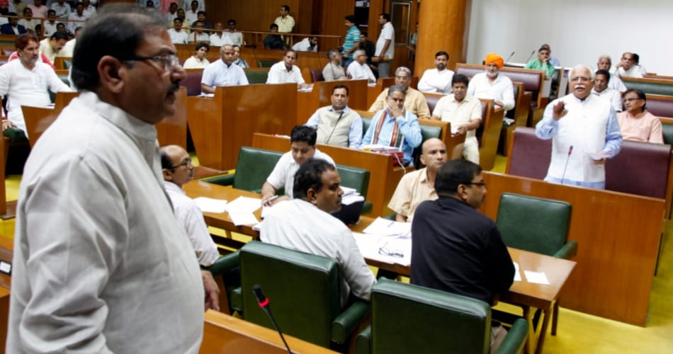 5 bill passes between Huge uproar, reservation movement debrief