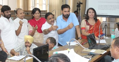 chandigarh Municipal Corporation, meeting today, action plan of Congress