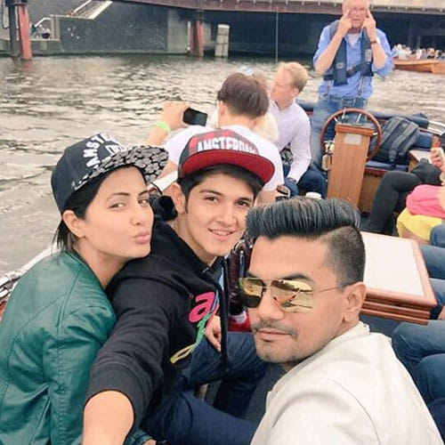 this heroine dating with her producer
