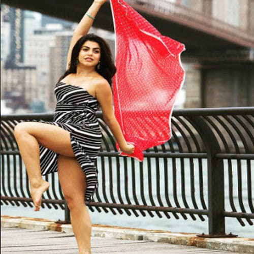 shenaz treasury shared her vacation photos in instagram