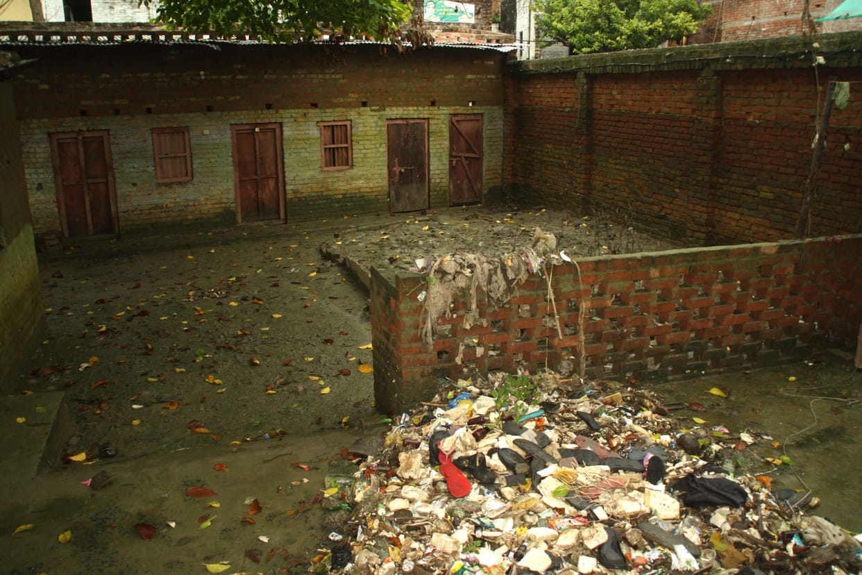 Diseases in flood-prone villages put the tent, many vulnerable