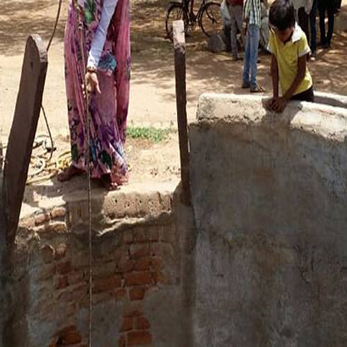 mysterious well in uttar pradesh