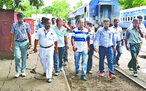 The team inspected by officers yard