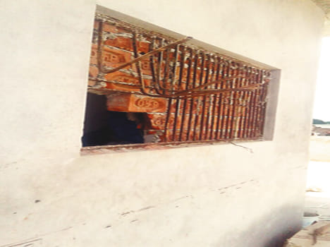 V-Mart and house wares made of thousands of thieves