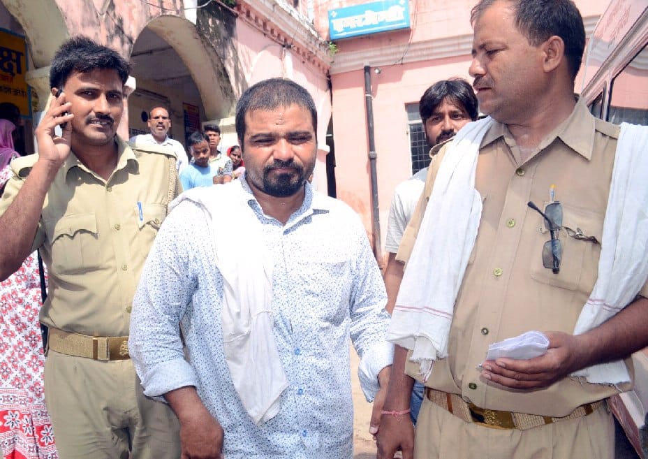 Chen took the two absconding, one arrested