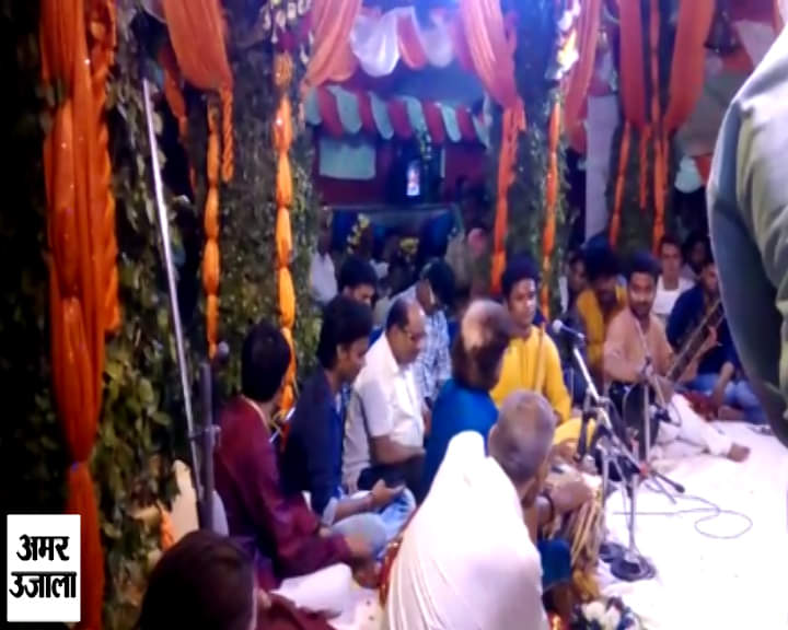 दुर्गा कुंड मंदिर में श्रृंगार