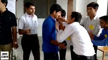 ABVP And NSUI candidates appeal voter to vote them
