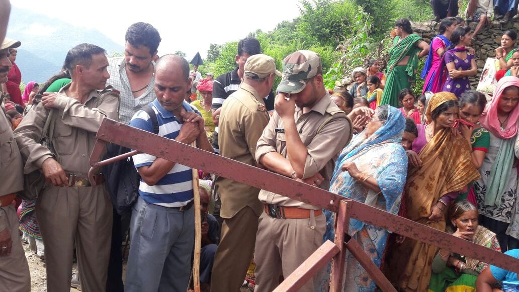 leopard captured in devprayag.