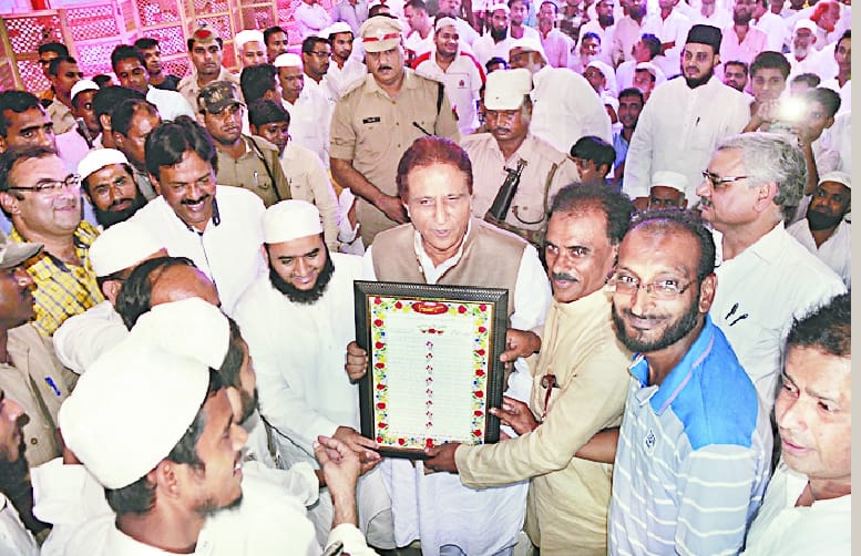 With both BJP and BSP are: Azam