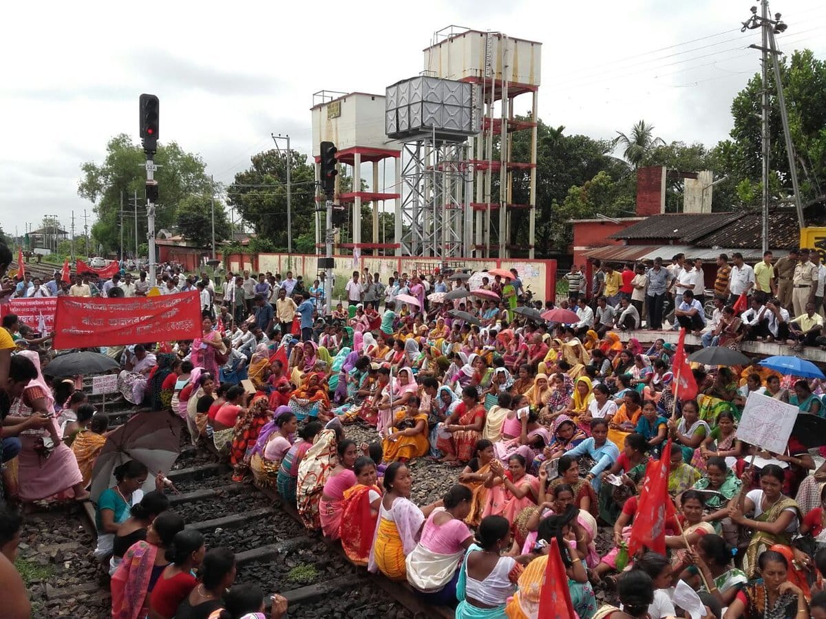 bharatbandh live: over 18 crore employee-workers on strike today