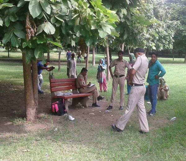 love story of boy and two childrens mother, lady refuse to run away and boy committed suicide