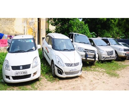  STF arrested luxury car thieves.