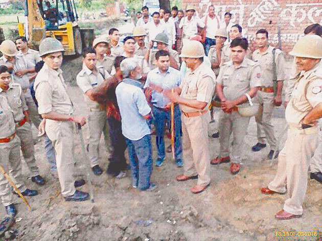 Attack on SDM and police
