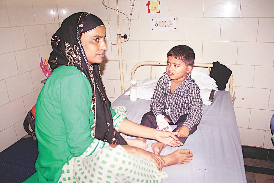 cash condition deteriorates, admited in ICU