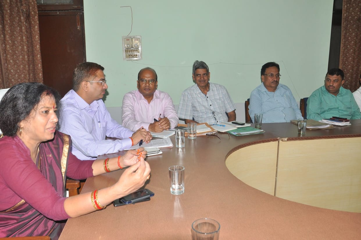 Mayer take meeting for coming festivals