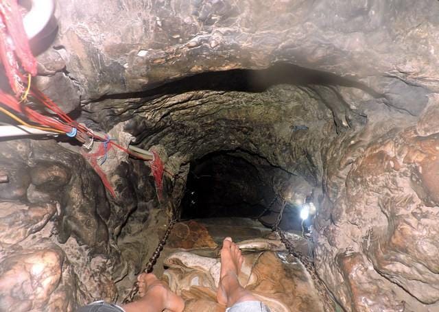 mysterious cave of uttarakhand