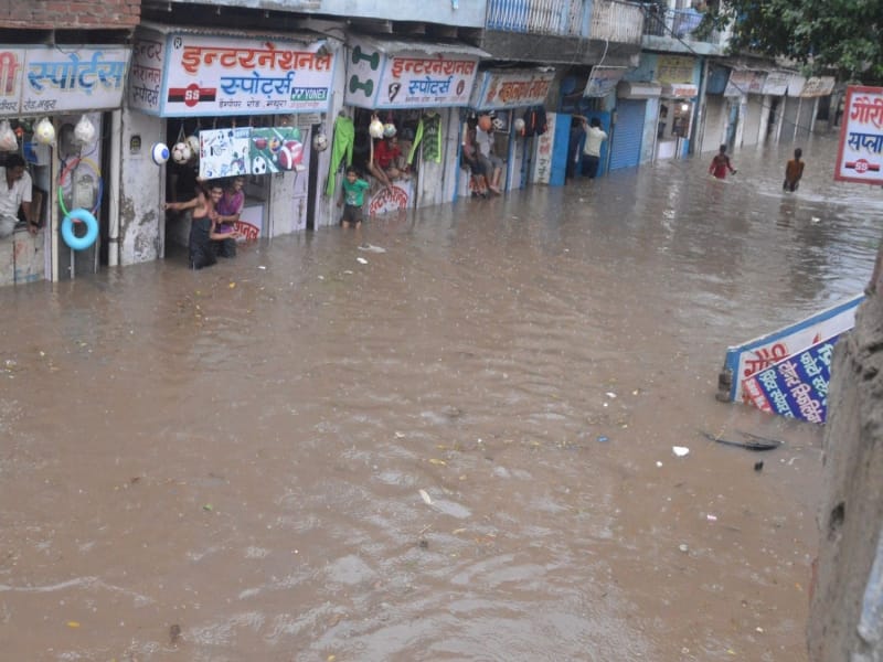 mathura was looking like iland in rain