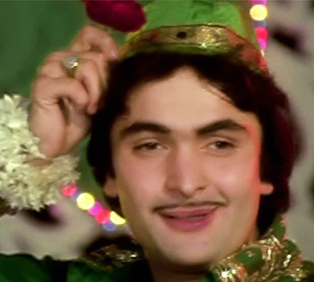 rishi kapoor in neha dhupia talk show told about amar akbar anthony and vinod khanna funeral