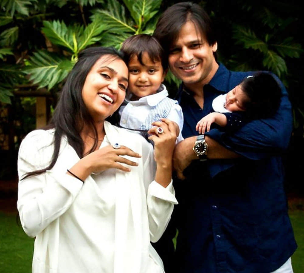 saif and kareena rolyal marriage with 8 bollywood stars