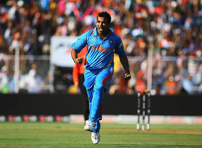 zaheer became  honorary life member of  MCC