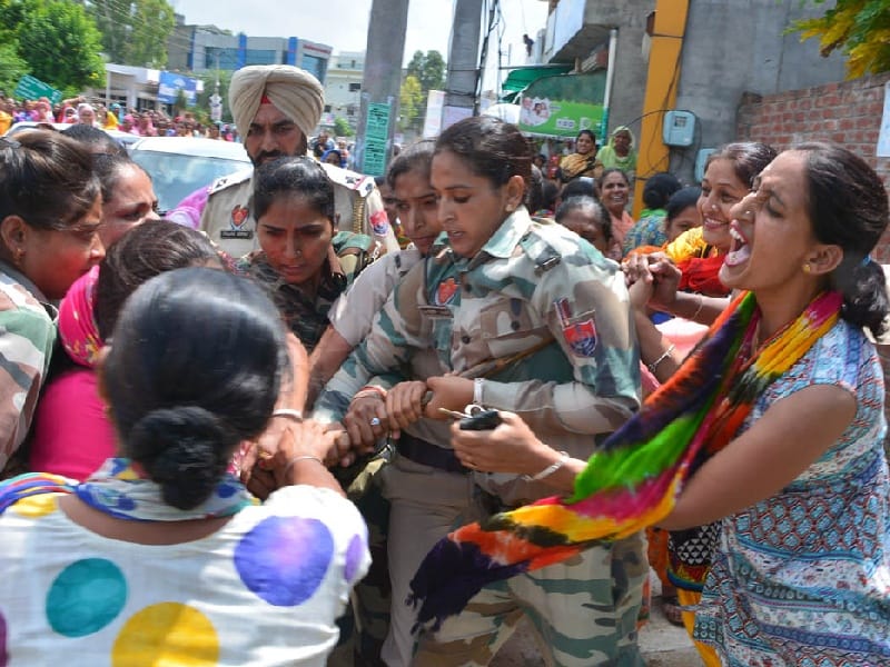  Anganwadi employee, police ballyragging,   finance minister, Sangrur