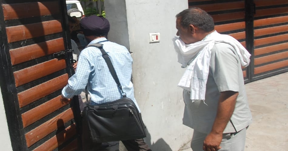  9 hours, 15 officers, cbi raids at former CM Bhupinder singh hooda house
