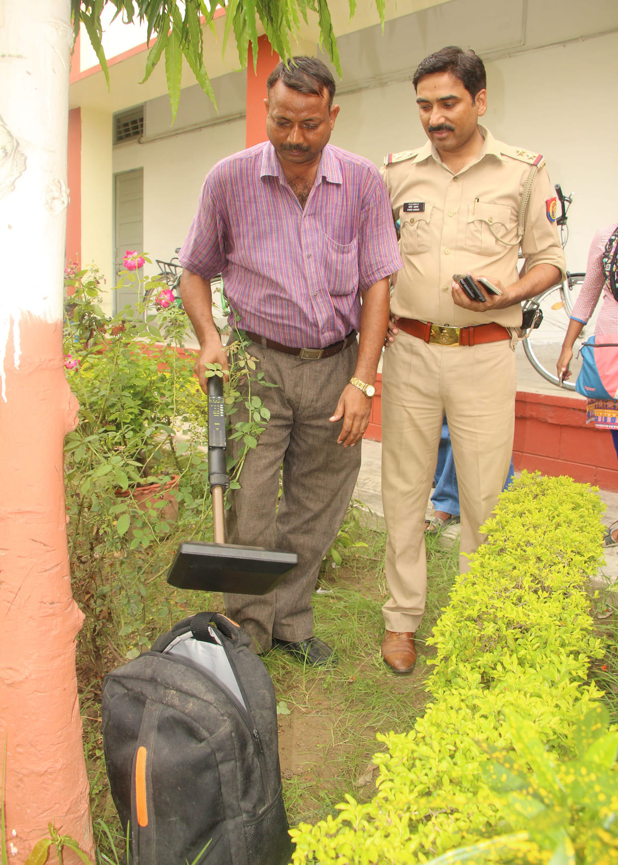 BHU hostels found eight petrol bombs