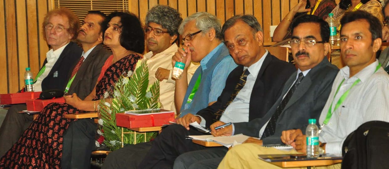 builders pressed public