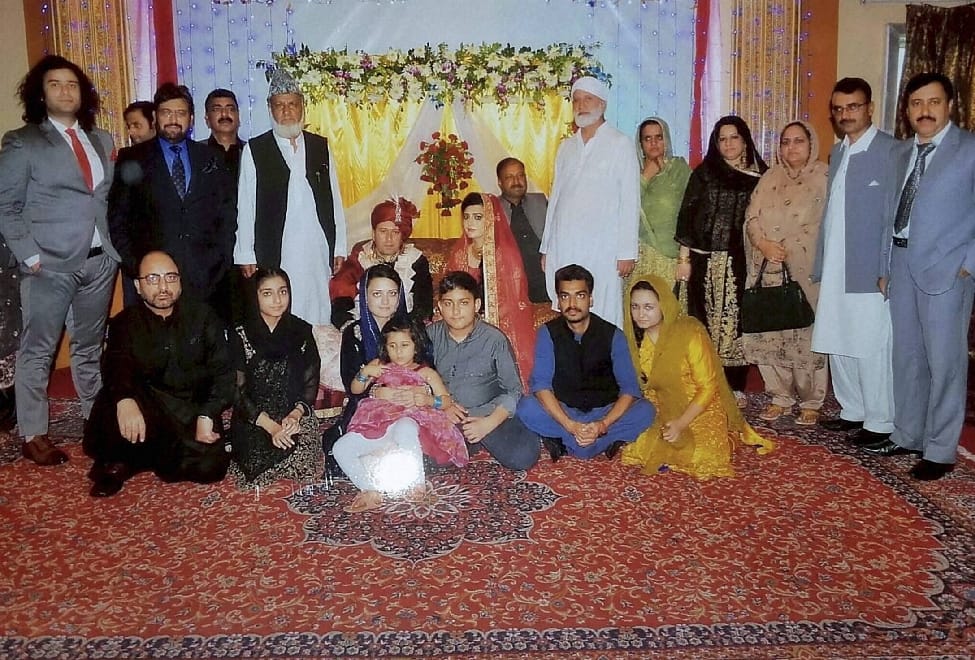 police-officerr-married-with-pok-girl
