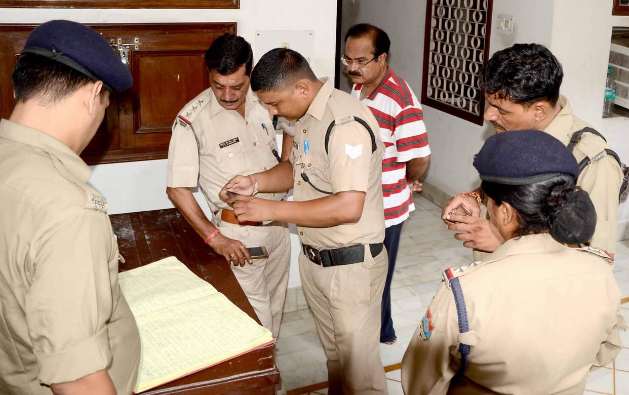 The lovers of Hathras commits suicide