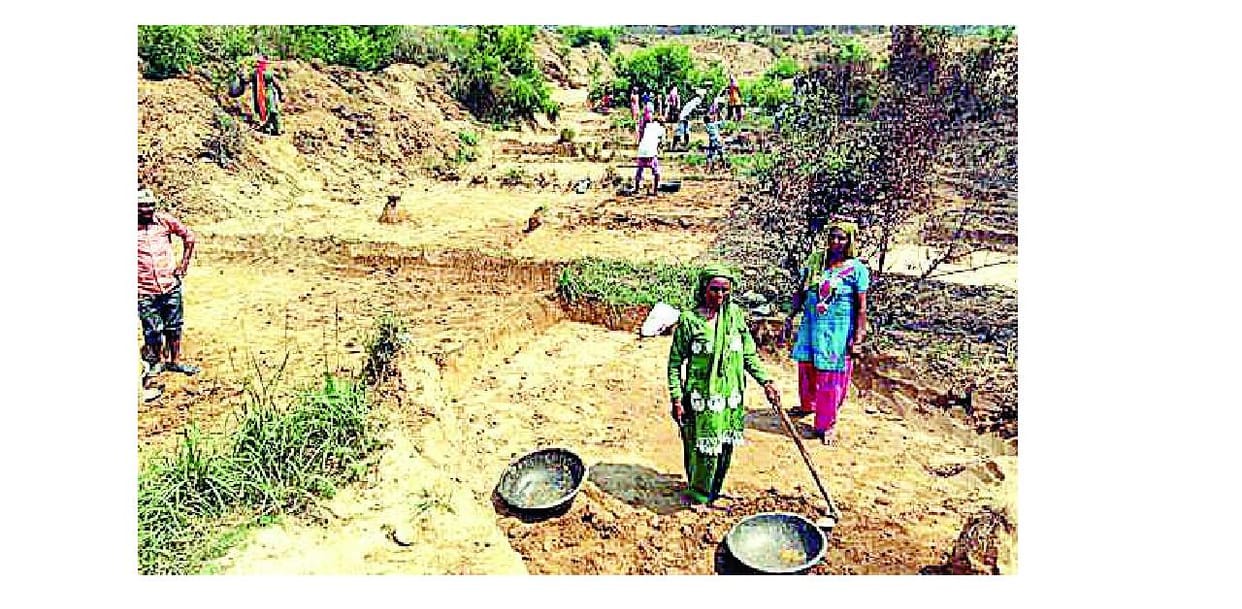 Taking the deceased Sitaram MGNREGA wages from two years!