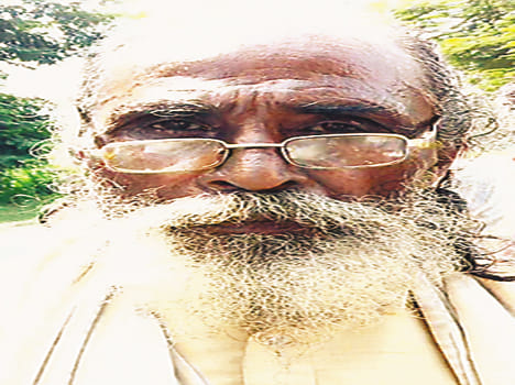 Bikers looted 17 thousand rupees from the 