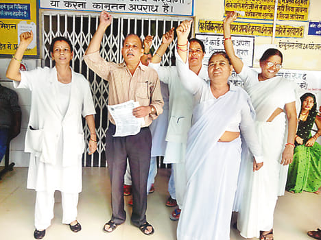 The nurses' strike enters second day