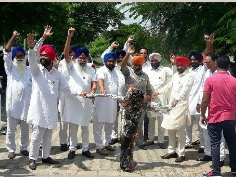 SAD, you burned an effigy of Bhagwant Mann, Black Flags show Patiala