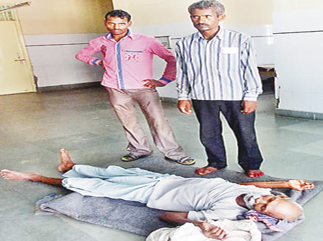 The patient remained in the hospital for two hours at the gate Chitrakoot