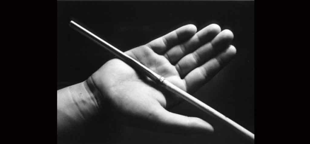 Girl Student's hand broken by teacher