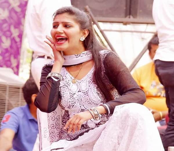 renowned haryanvi singer sapna chaudhary try to commit suicide due to facebook comments